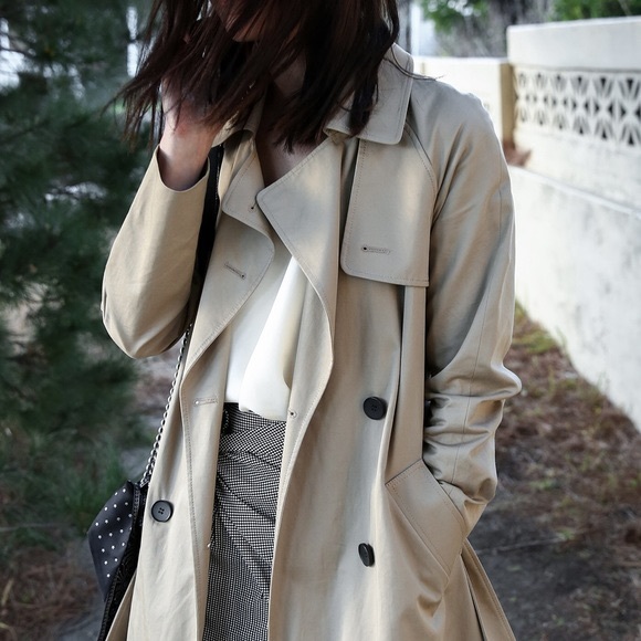 everlane trench coat